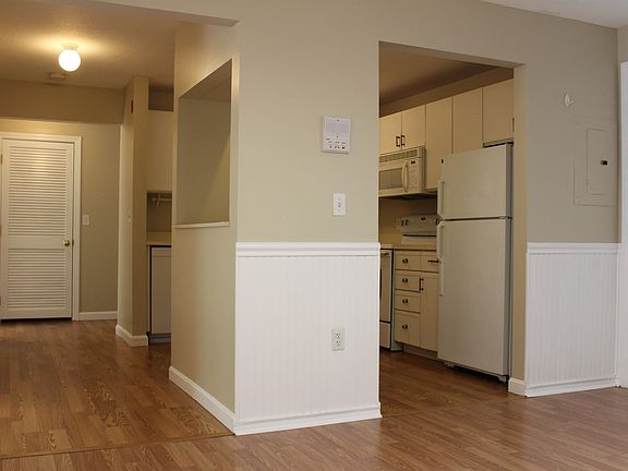 4th image of 3 Timberwood Dr Unit 306