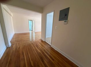 14350 Barclay Ave APT 6G, Flushing, NY 11355
