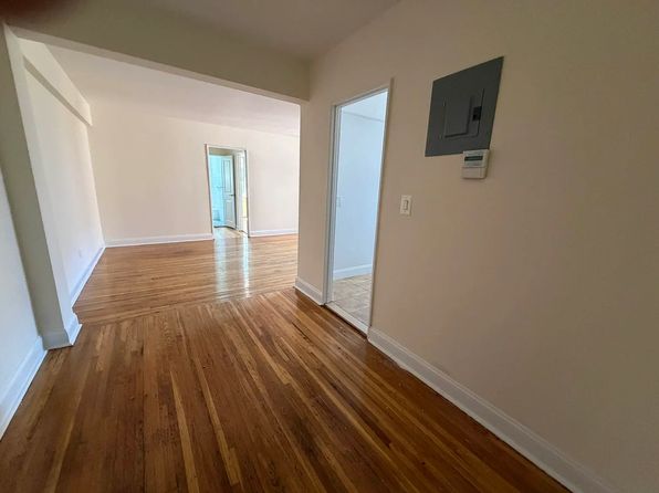143-36 Barclay Ave #4R