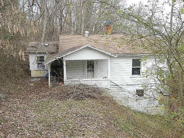 2nd image of 722&724 Park Ln