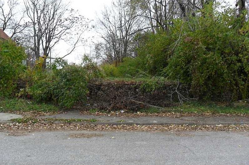 1st image of 1346 W 26th St