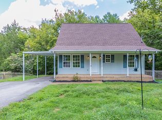 513 Spring Valley Dr, Columbia, TN 38401