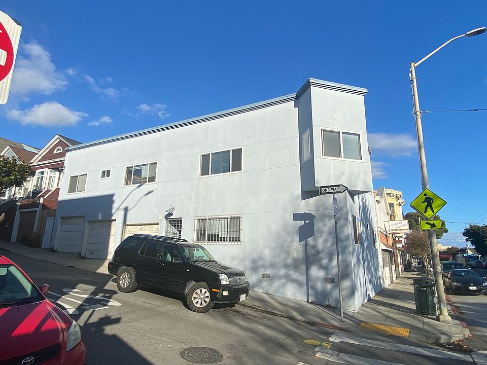1st image of 395 Moultrie St #3