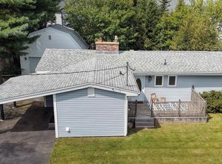 17 Maple Dr, Halifax, NS B3T 1C2