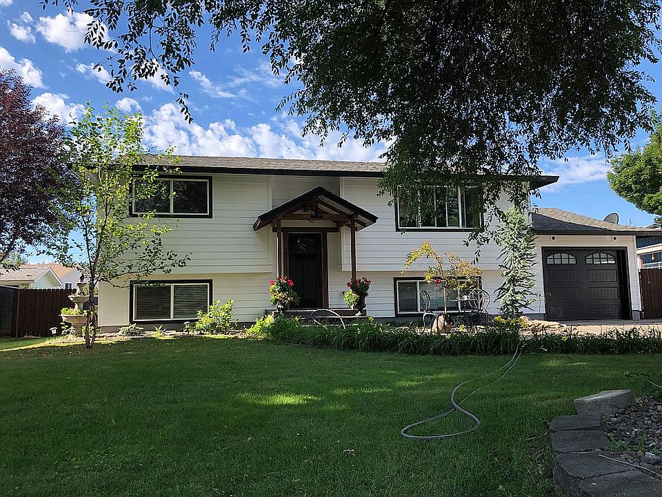 2nd image of 1115 N Monarch Ave
