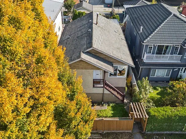 850 Nanaimo St, Vancouver, BC V5L 4S7