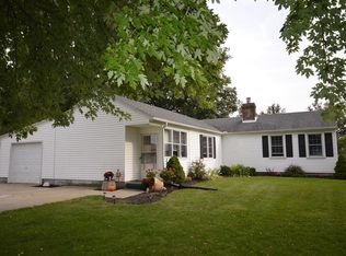 413 Infirmary Rd, Wapakoneta, OH 45895