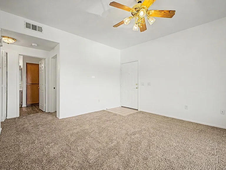 1050 E Cactus Ave #2070 — Photo 5