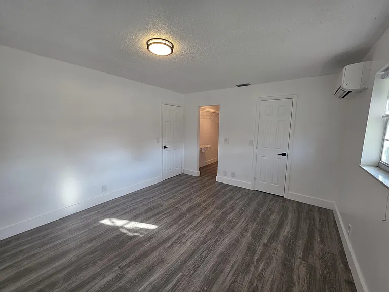 718 Whippoorwill Ln — Photo 38