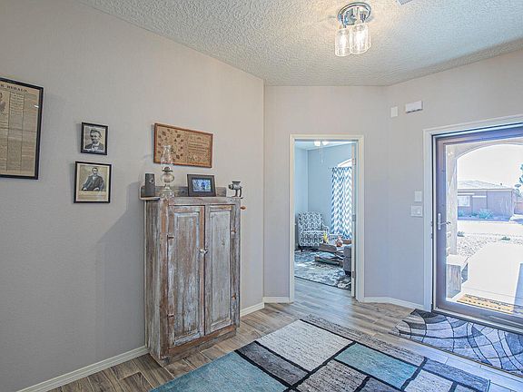 4th image of 2718 Firewheel Ave SW