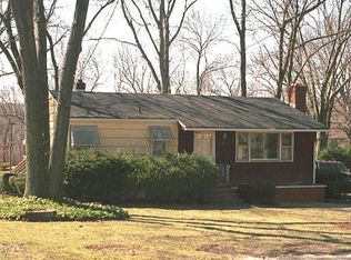 54 Colony St, Seymour, CT 06483