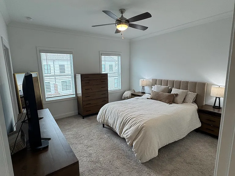 1117 Larkin Dr — Photo 2
