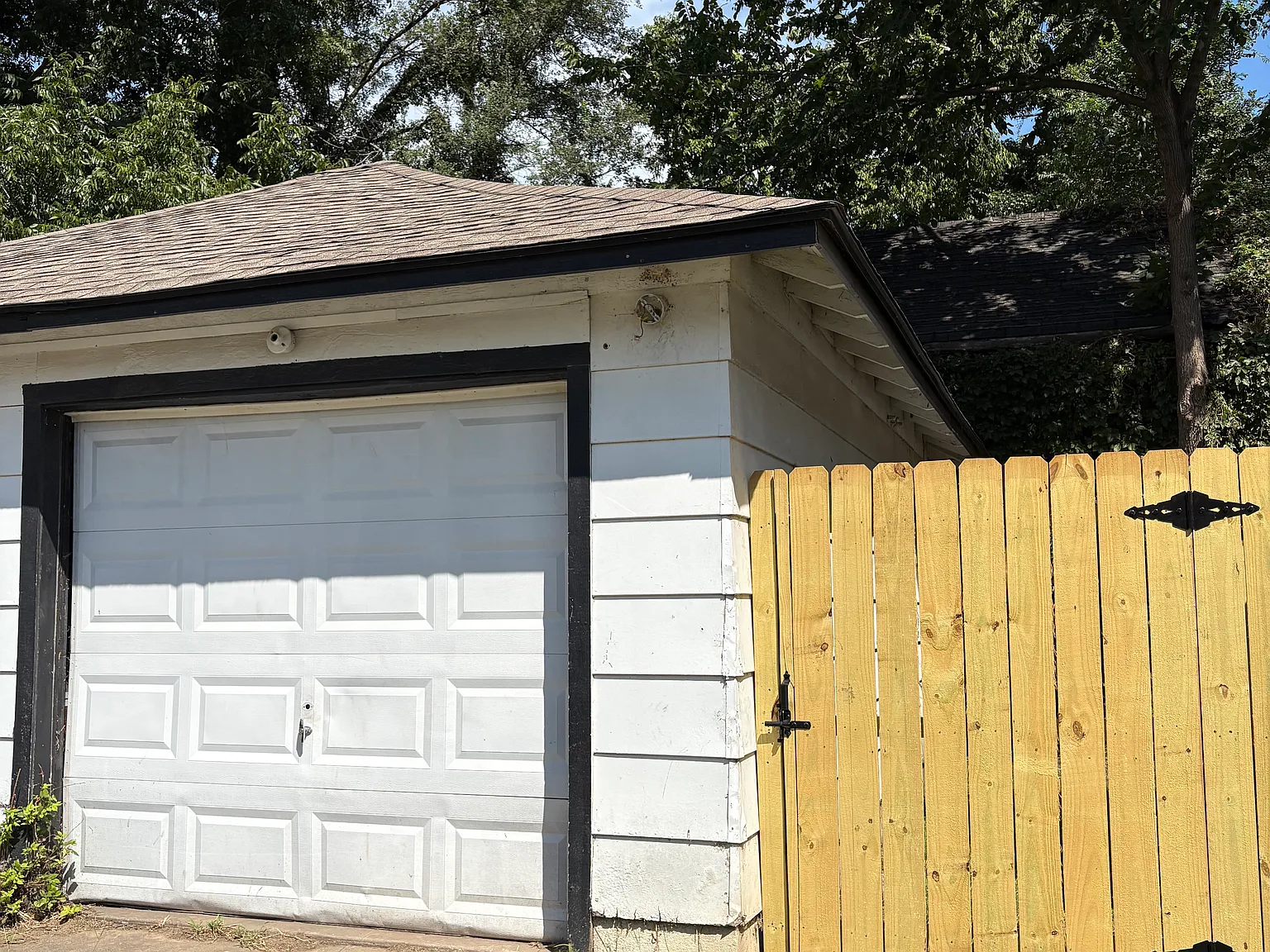 2 bed, $1,150 — Photo 2
