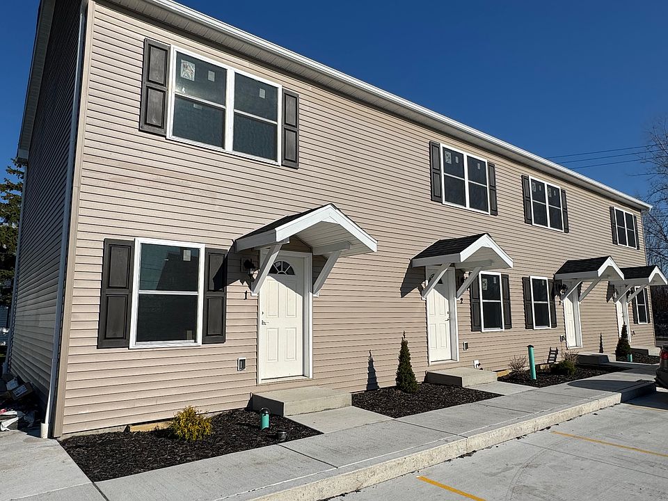 1st image of 11 Halstead Ave #1