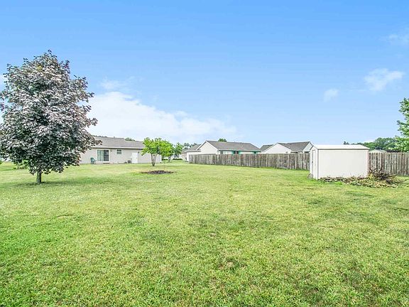 5th image of 27660 Red Thistle Dr