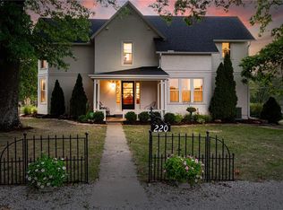 220 High St, Baldwin City, KS 66006