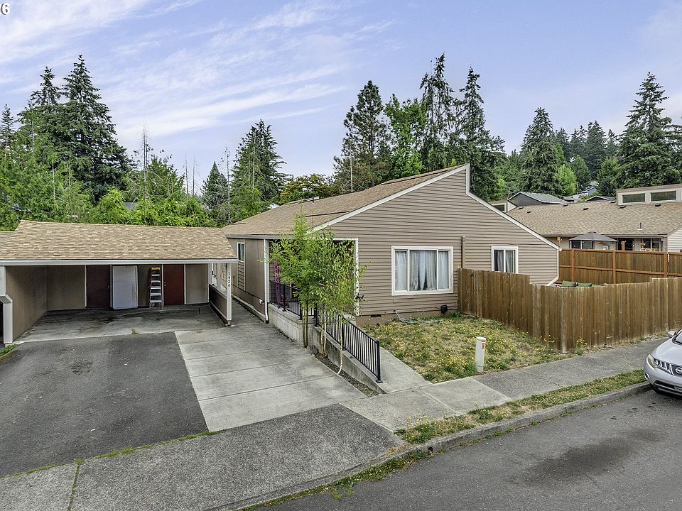 1st image of 1426 Village Park Pl