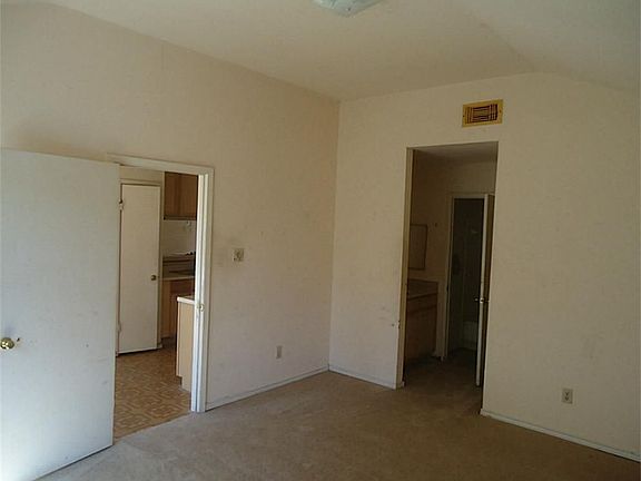 5th image of 5611 Ambern Dr
