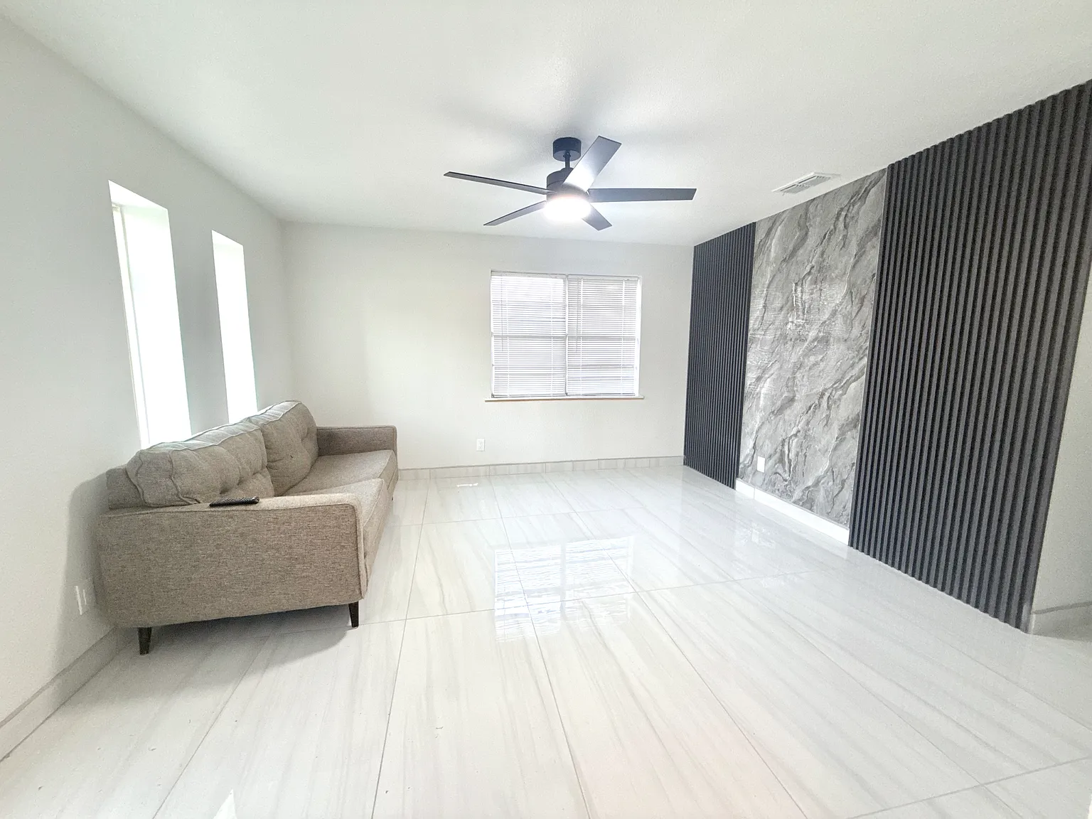 4 bed, 1208 sqft, $1,600 — Photo 2