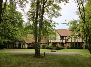 209 Overlook Dr, Franklin, PA 16323