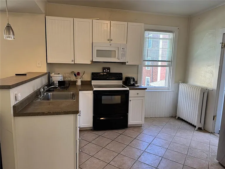 9 Ann St #2 — Photo 6