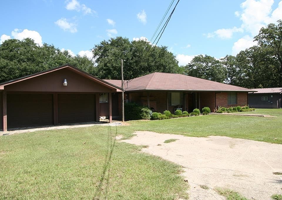 1st image of 3307 Oakwood Dr
