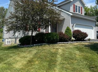 15A Pointe West Dr, Halfmoon, NY 12065
