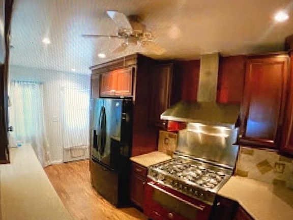 4th image of 6504 Mount Adelbert Dr