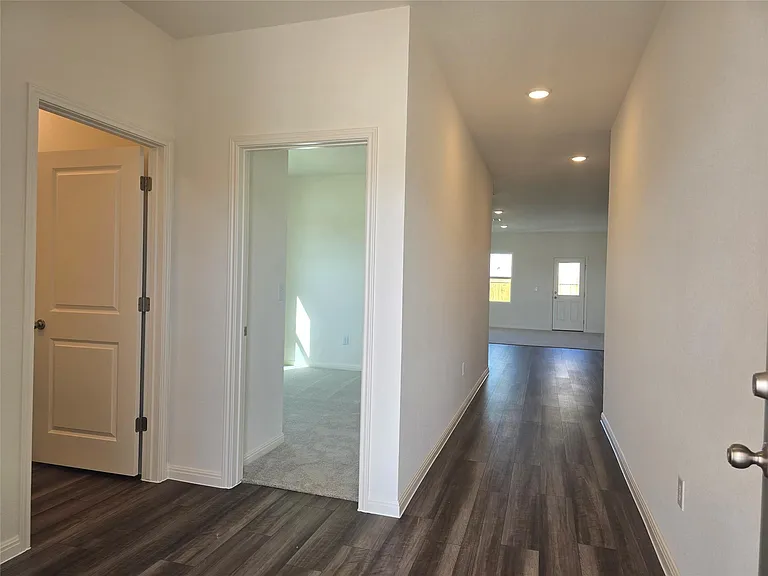 624 Wesley Miller Ln — Photo 4