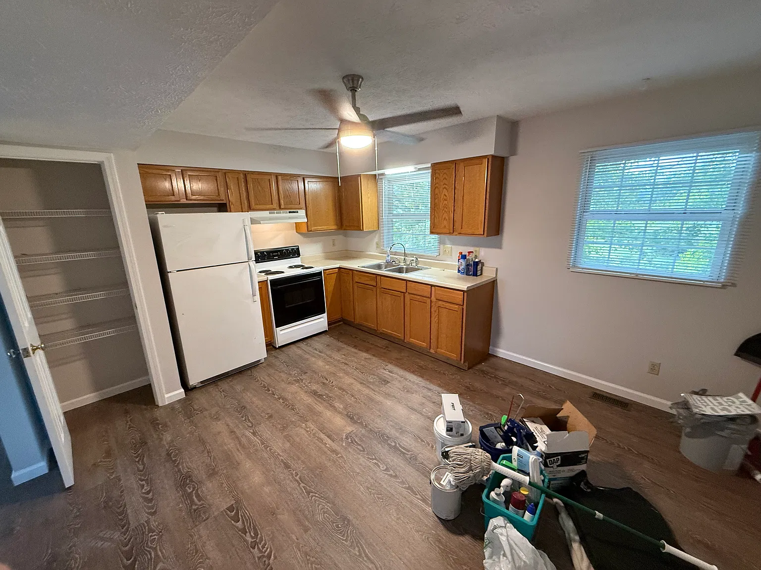 2 bed, 848 sqft, $1,200 — Photo 2