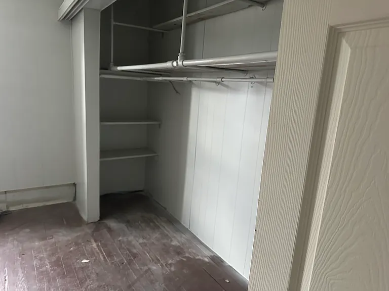 302 W Snyder Ave — Photo 6