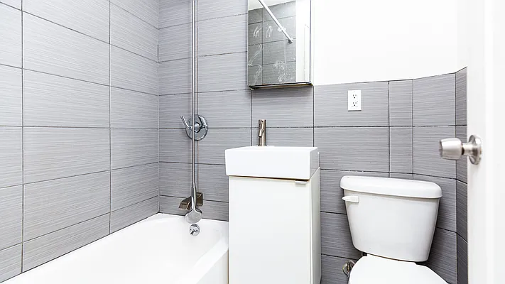 Rented by Nooklyn NYC LLC | media 15