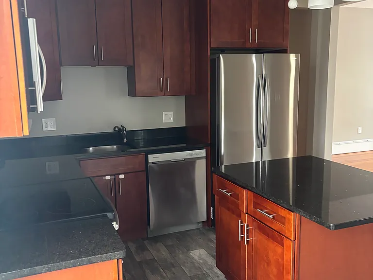 107 Bowdoin St #3 — Photo 1