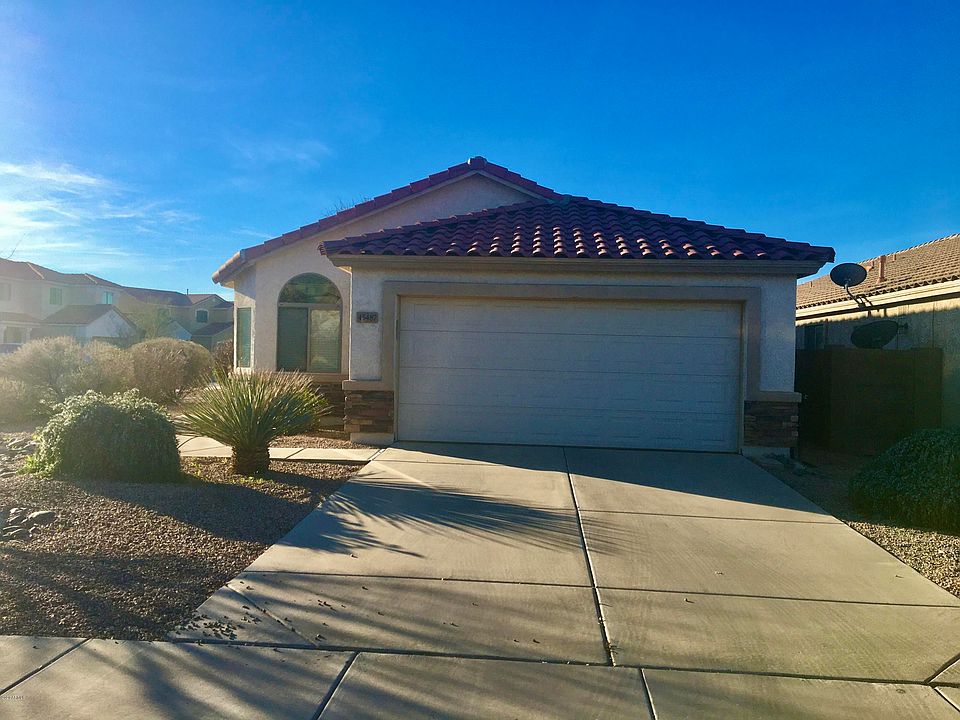 1st image of 45487 W Rainbow Dr