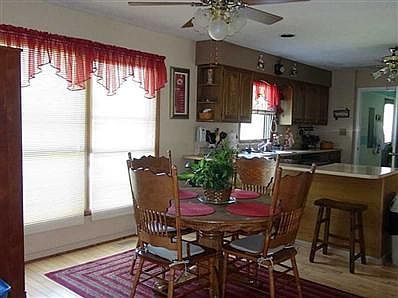 4th image of 5831 Cozy Dr