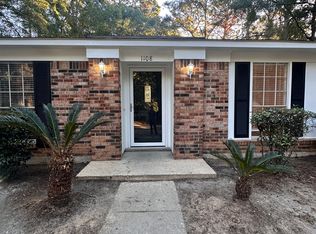 1108 Greenway Dr W, Mobile, AL 36608