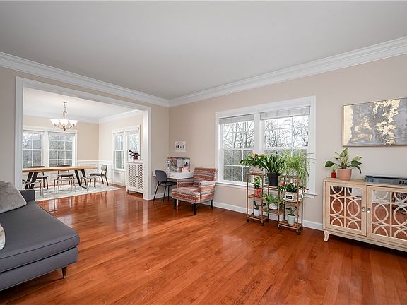 5th image of 1412 Mystic Valley Dr