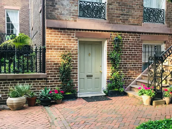 122 W Jones St APT B, Savannah, GA 31401