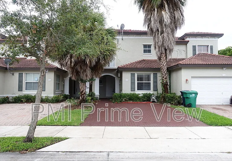 9174 SW 152nd Path — Photo 3