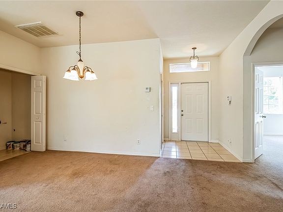 3rd image of 1113 Artic St E