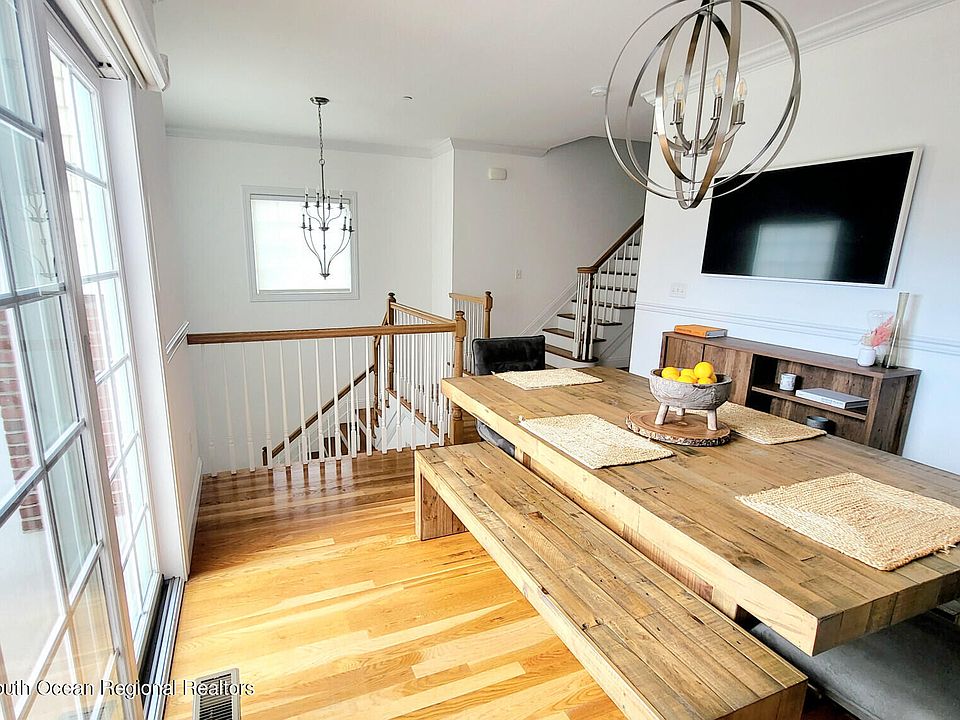 211 Gateway Court, Union Beach, NJ 07735 Zillow