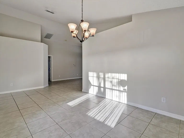 2508 Caliente Trail3856 Keyless Entry — Photo 8