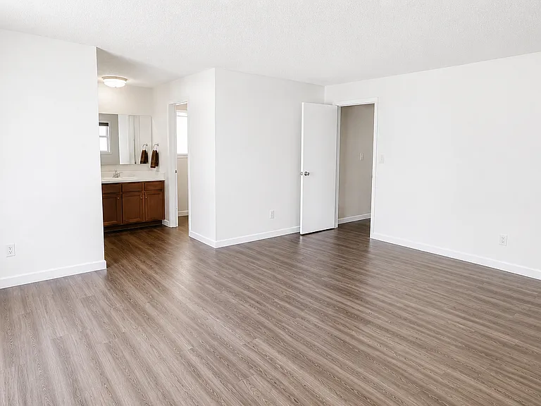 16452 E Tennessee Ave — Photo 7