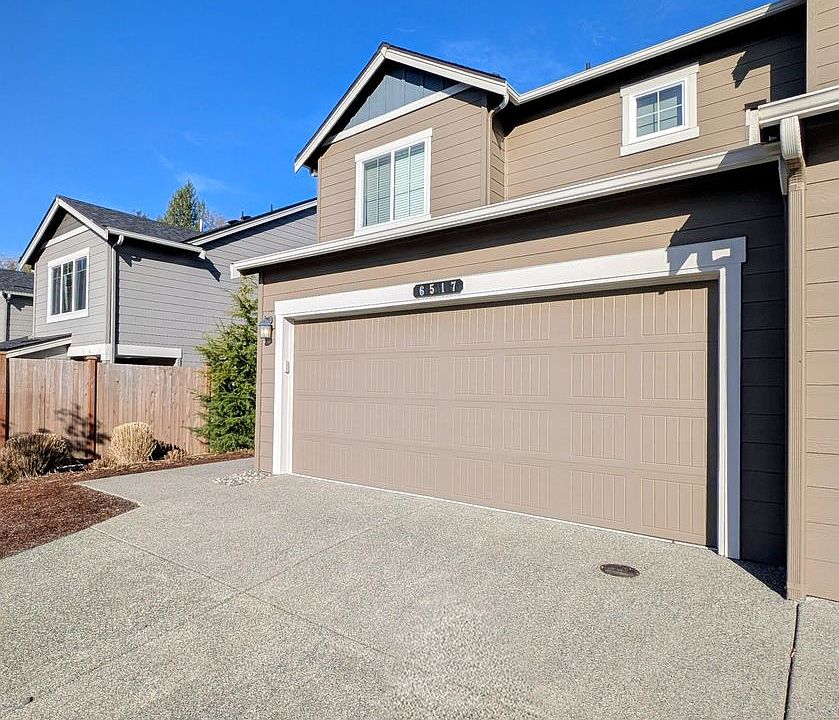 1st image of 6517 Hornet Cir NE