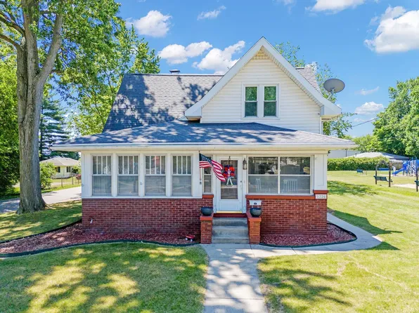 1226 E Market St, Warsaw, IN 46580