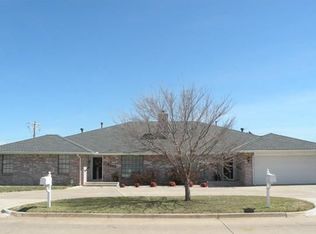 6330 Avalon Ln, Oklahoma City, OK 73118