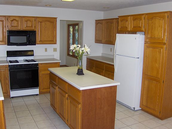 5th image of 6258 Winchester Dr