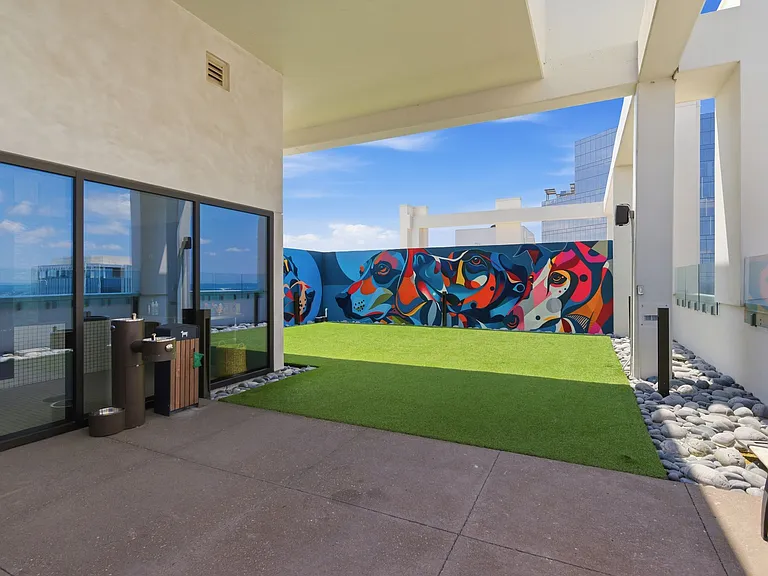 930 Commerce St #501 — Photo 36