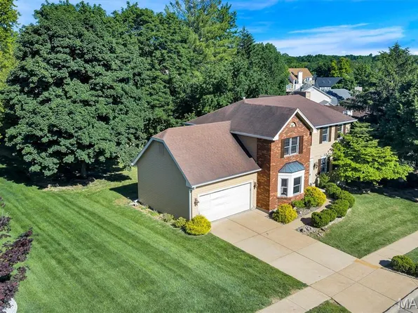 134 Rosebrook Dr, Florissant, MO 63031