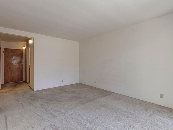 4th image of 2251 Buena Vista Ave APT 6